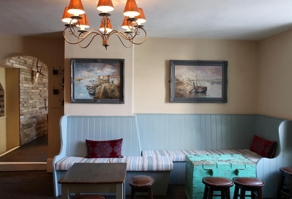 The Crown Hotel Wells-next-the-Sea Extérieur photo