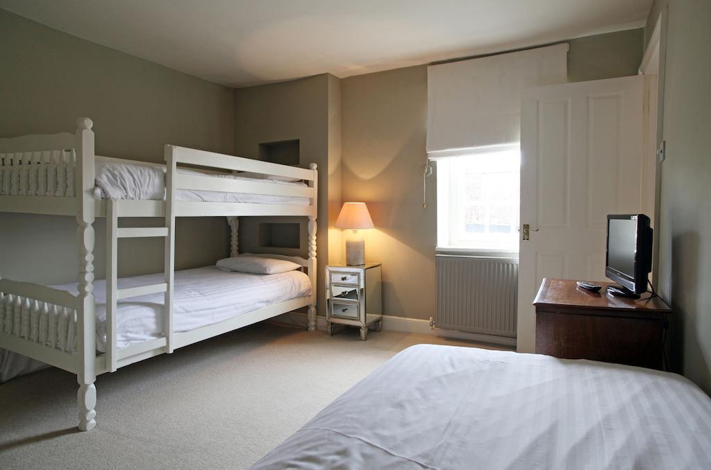 The Crown Hotel Wells-next-the-Sea Extérieur photo