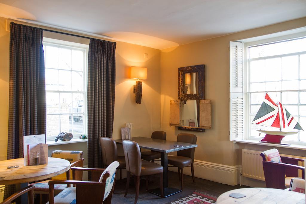 The Crown Hotel Wells-next-the-Sea Extérieur photo