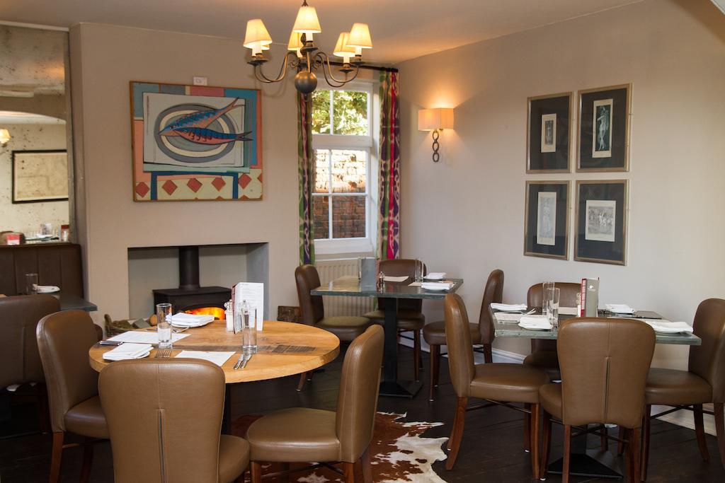 The Crown Hotel Wells-next-the-Sea Extérieur photo
